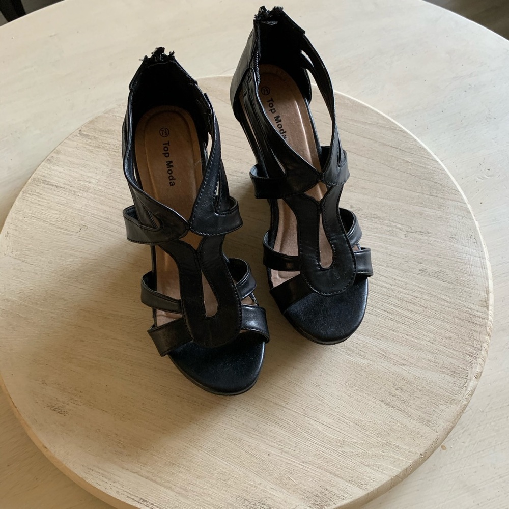 Black wedge sandals